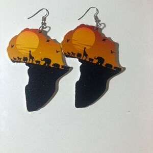 African wooden Earing 10$